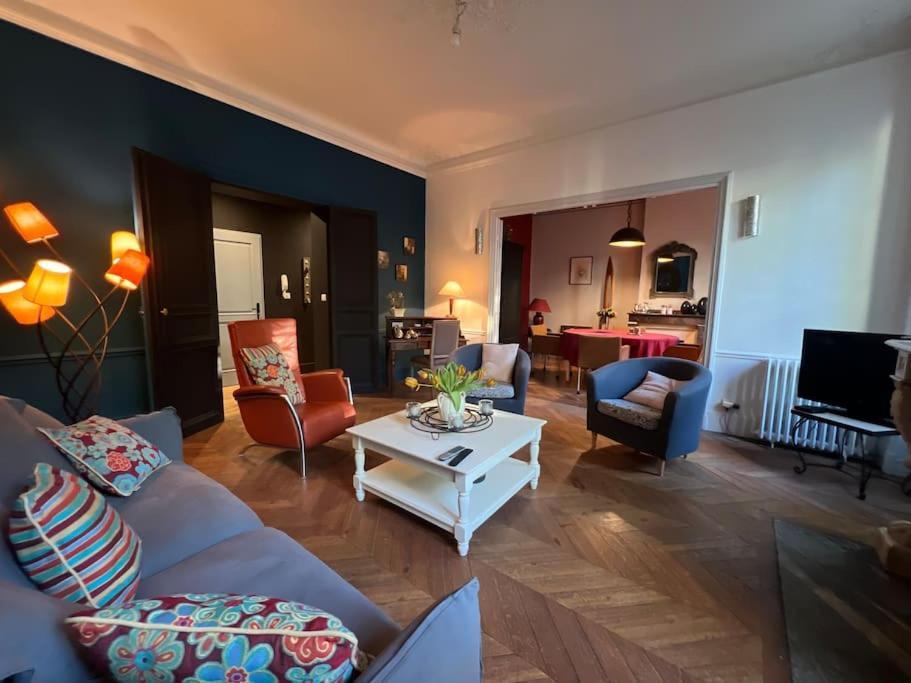 Coeur De Ville, Garage Prive Et Gratuit Avec Terrasse ! Кахор Екстериор снимка